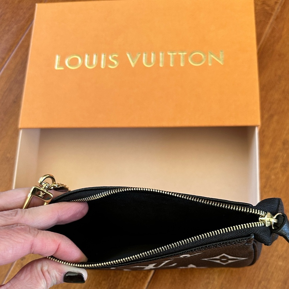 Louis Vuitton Empreinte Monogram Giant Mini Pochette Accessories Black - Picture 7 of 14
